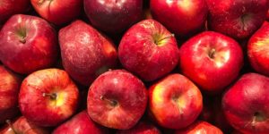 Red apples